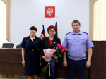 В Воронеже руководитель следственного управления поздравил с днем рождения ветерана следствия Ларису Викторовну Грибанову