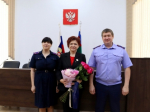 В Воронеже руководитель следственного управления поздравил с днем рождения ветерана следствия Ларису Викторовну Грибанову