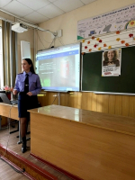 В Воронежской области сотрудница регионального следственного управления провела профилактическое занятие со школьниками